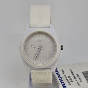 Sketchers Unisex Watch 40MM White Dial White Plastic Bands New‎ Battery